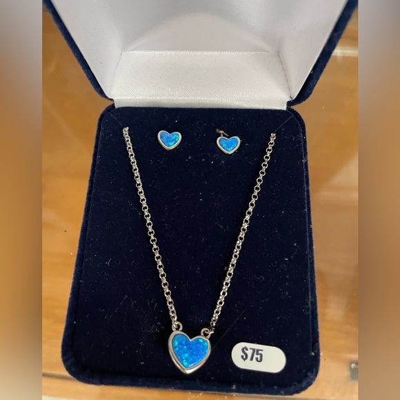 Montana Silversmiths Jewelry - Montana Silversmiths Blue Heart Necklace Set